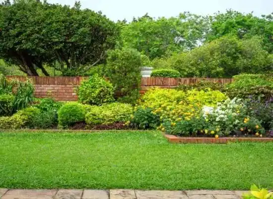 landscaping services Islip Terrace